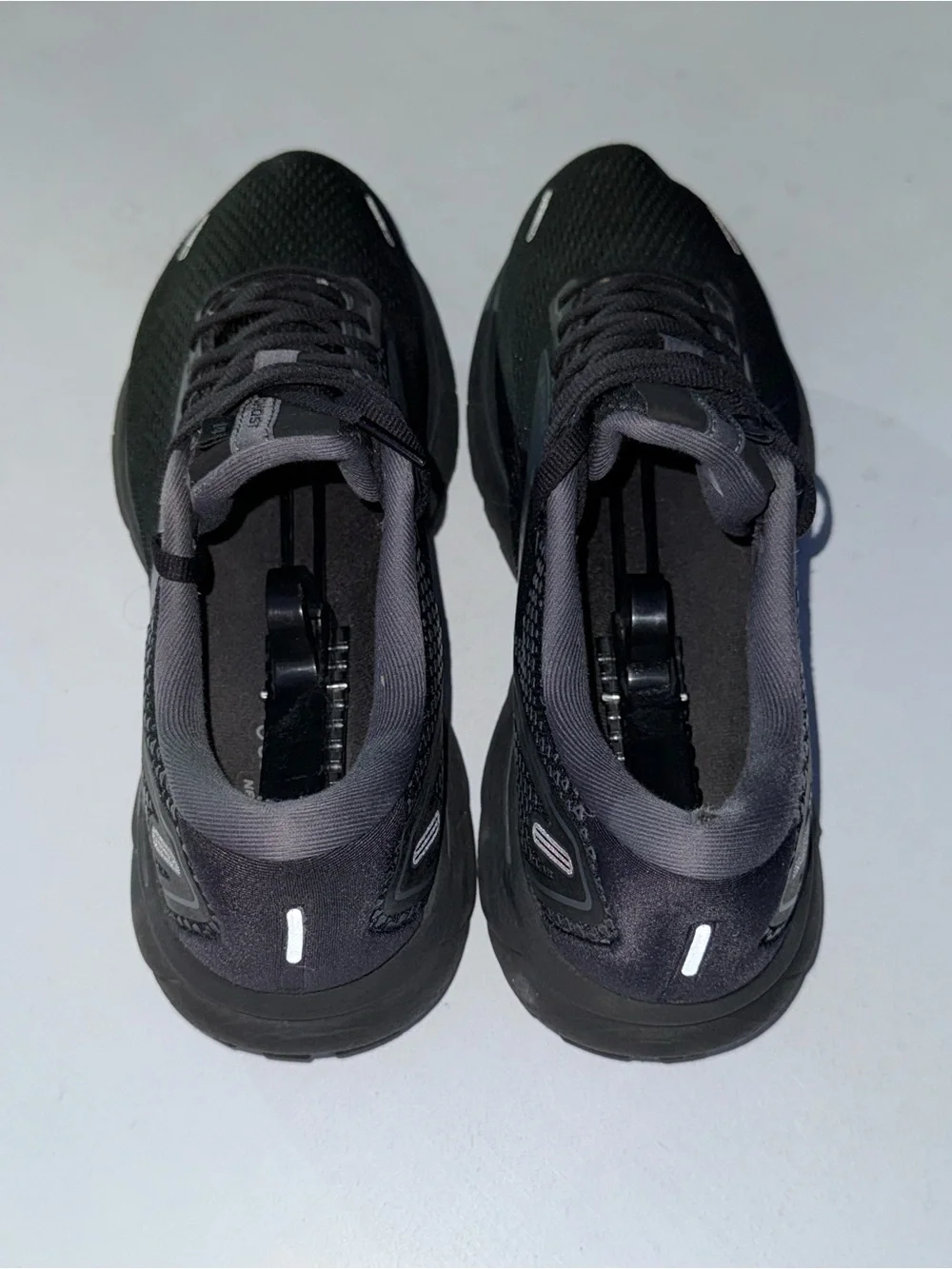 Brooks ‼️by purchasing